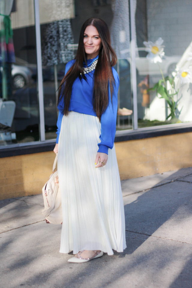 Maxi skirt and blouse