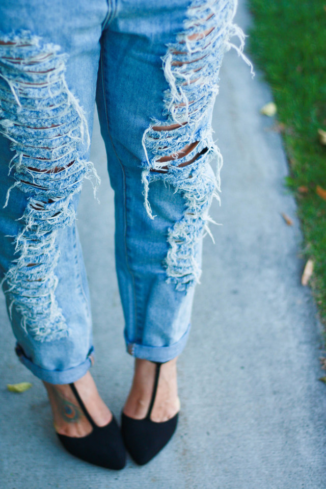 Destroyed boyfriend jeans