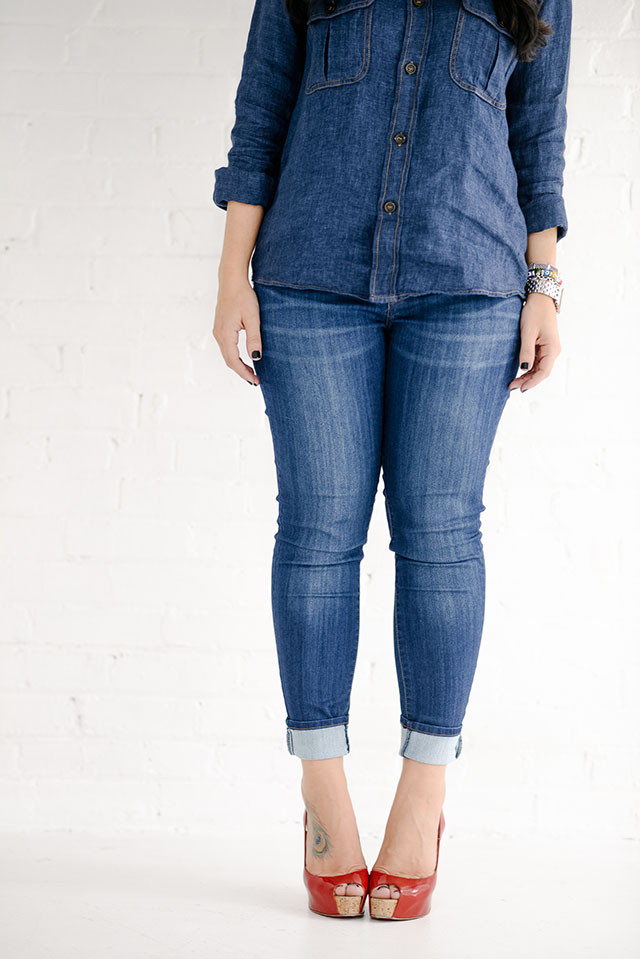 Mid-rise skinny jeans