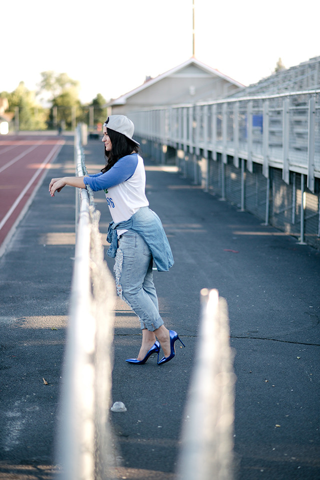 How to dress for a football game
